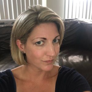 Meet your Posher, Naomi